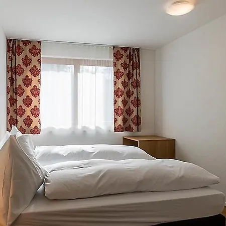 דירה Sleeps 6 Wifi אנגלברג